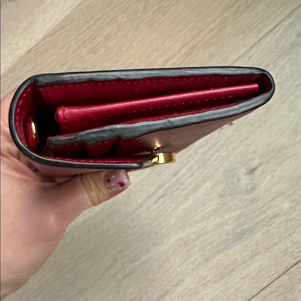 fendi f is fendi continental wallet Elegant Red Leather Wallet - Picture 4 of 14
